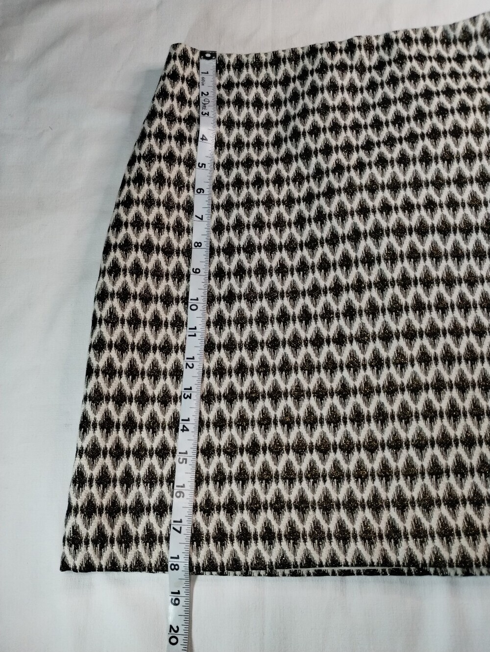 LOFT Gold and White Geo Pattern Mini Skirt - Picture 3 of 9